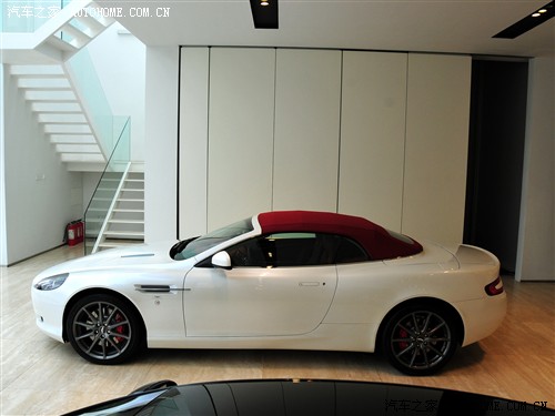 Aston martin aston martin Aston Martin DB9 2011 6.0 Touchtronic Volante
